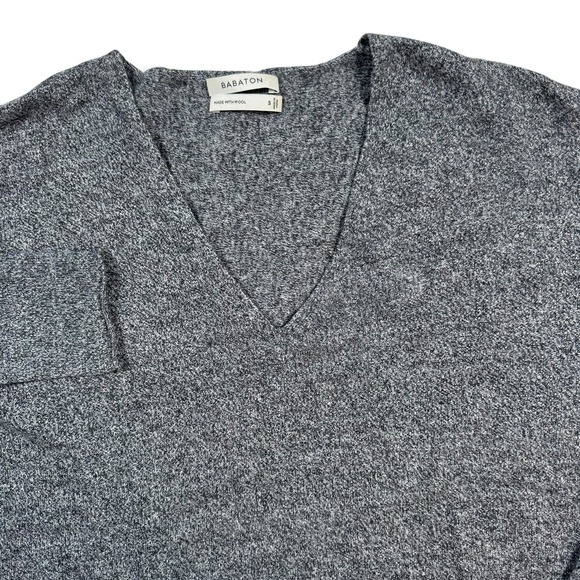 Babaton Sweaters - Babaton Aritzia Women's Sweater Gray Wool Blend‎ Long Sleeve V Neck Small